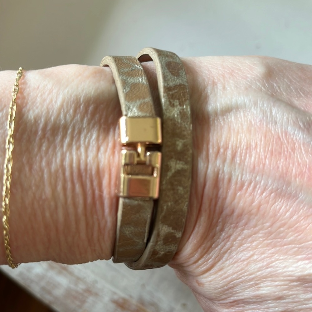 Leighelena leather bracelet